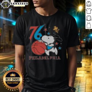 Awesome Sixers Snoopy 76 Philadelphia T-Shirt