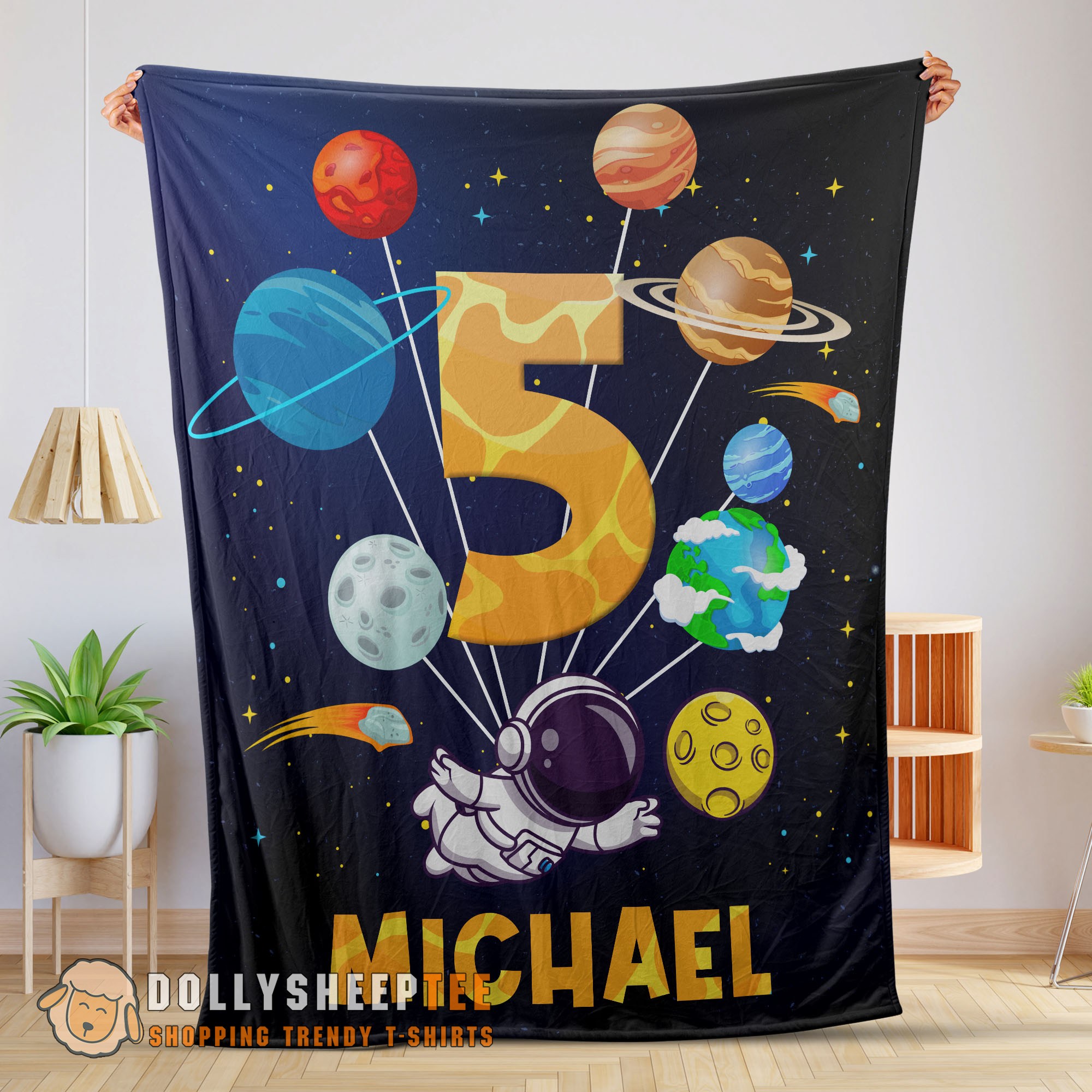 Hot Top Cute Astronaut Catching Moon Cartoon Blanket Fleece Customized Blanket