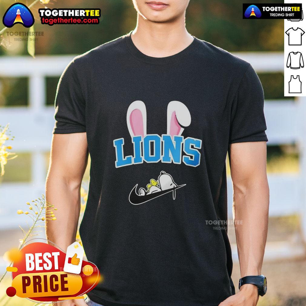 Good Detroit Lions X Snoopy Happy Easter T-Shirt