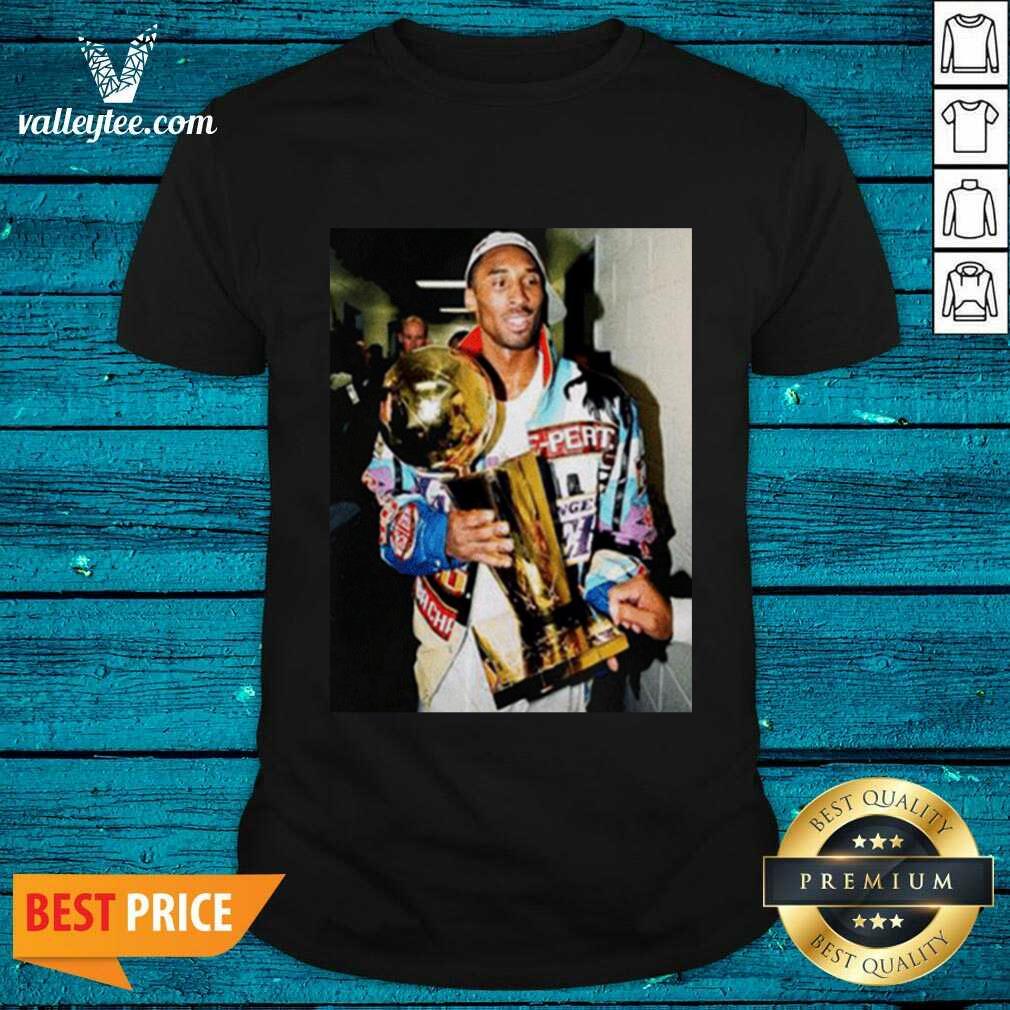 Fantastic Vintage Kobe Bryant After Winning Title Shirt