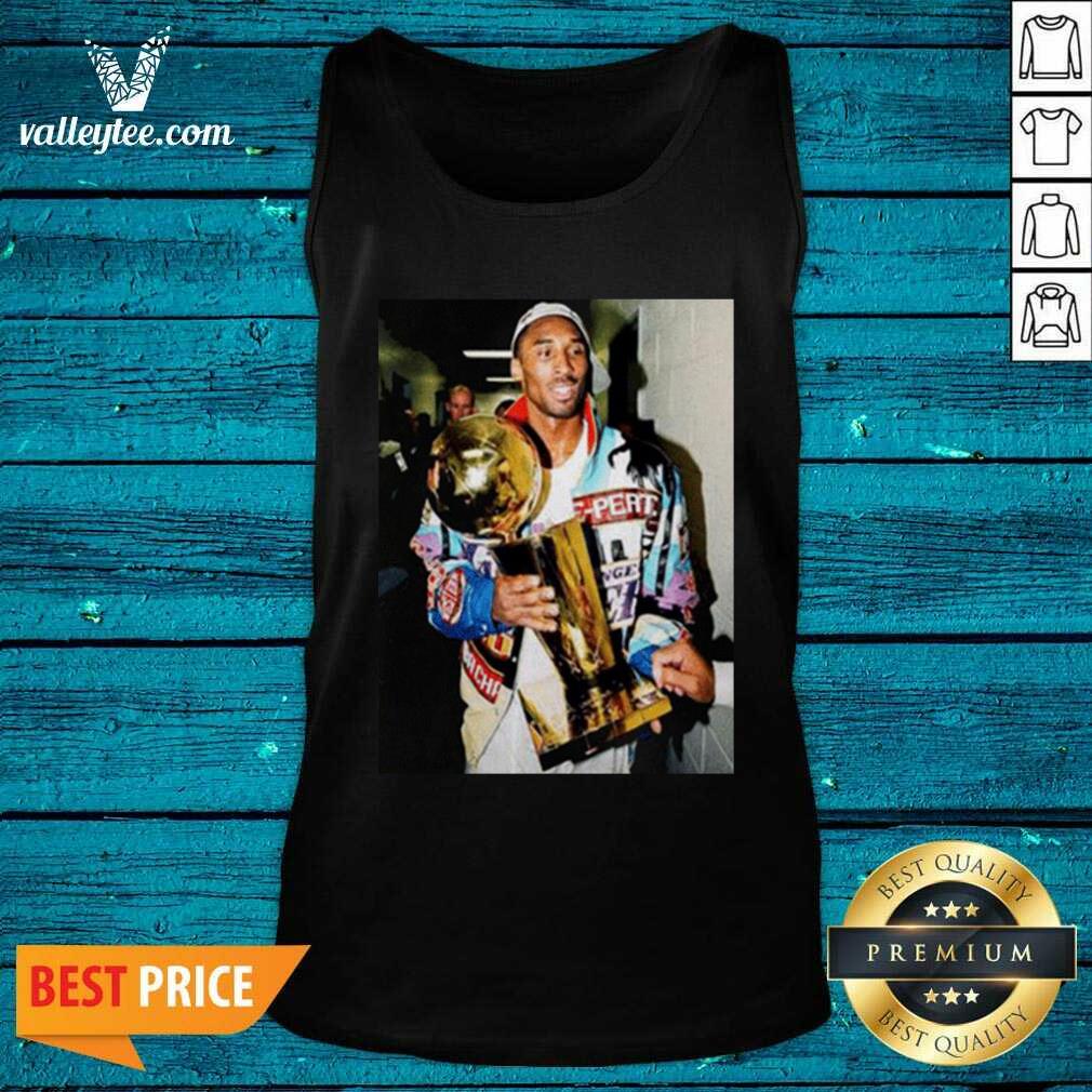 Fantastic Vintage Kobe Bryant After Winning Title Shirt - Image 2