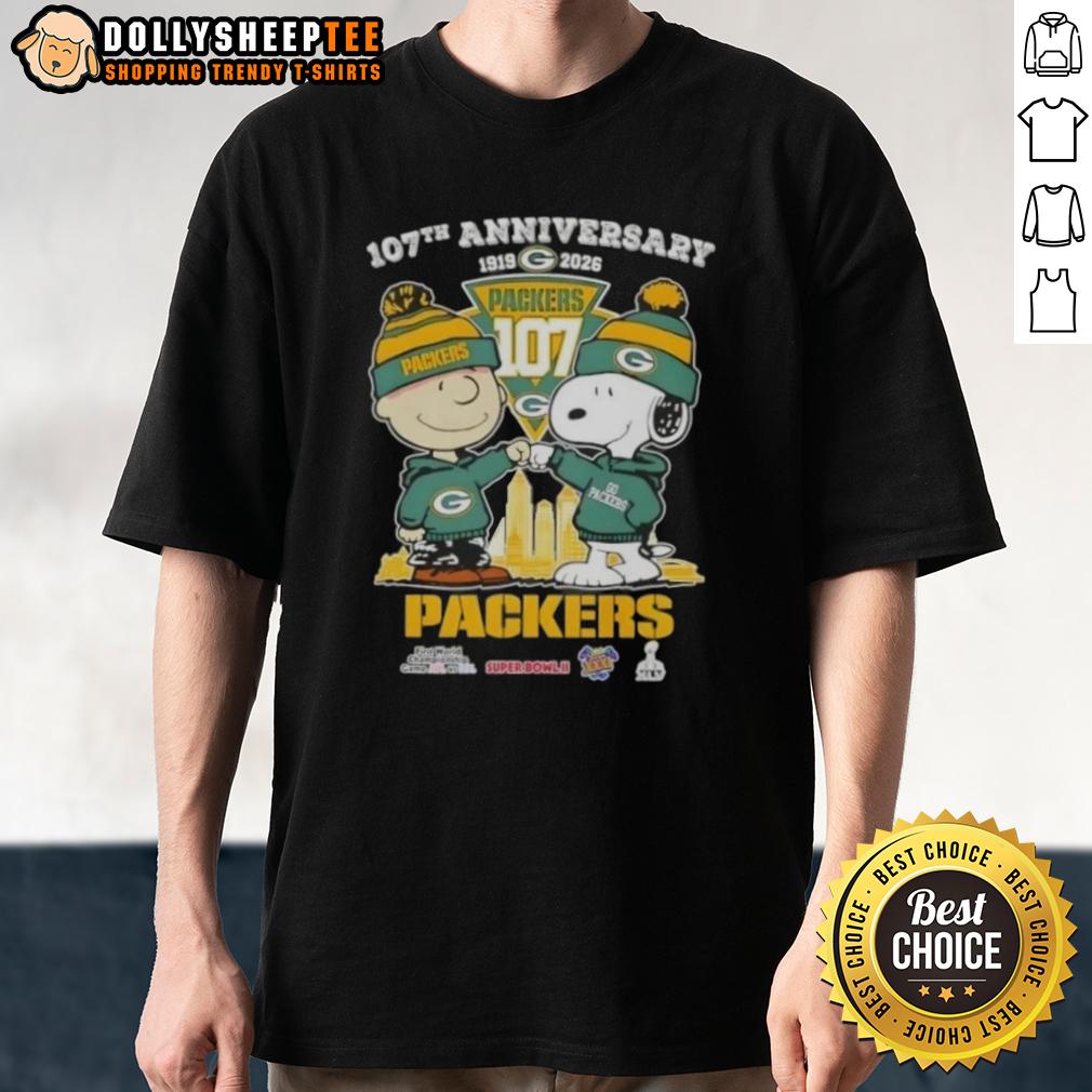 Hot Charlie Brown And Snoopy 107th Anniversary 1919 2026 Green Bay Packers Football Skyline T-Shirt