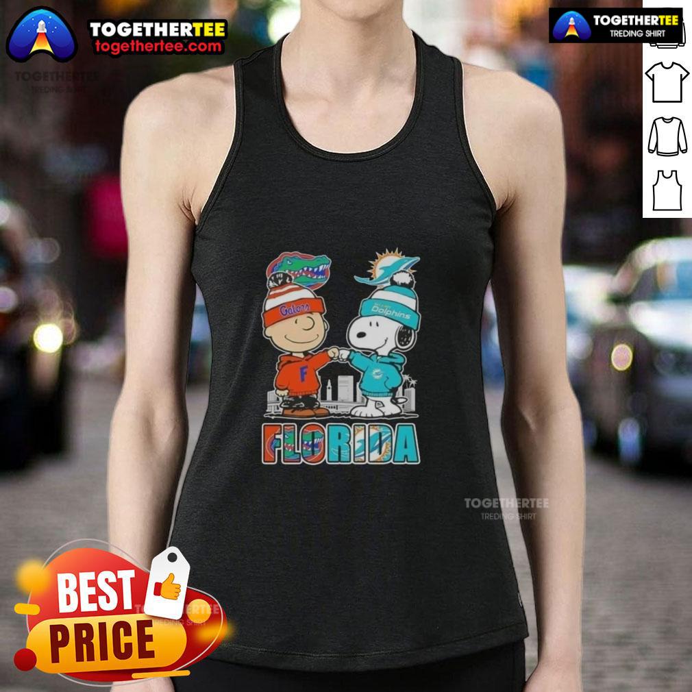 Cute Charlie Brown And Snoopy Florida Gators And Miami Dolphins Skyline T-Shirt - Image 4