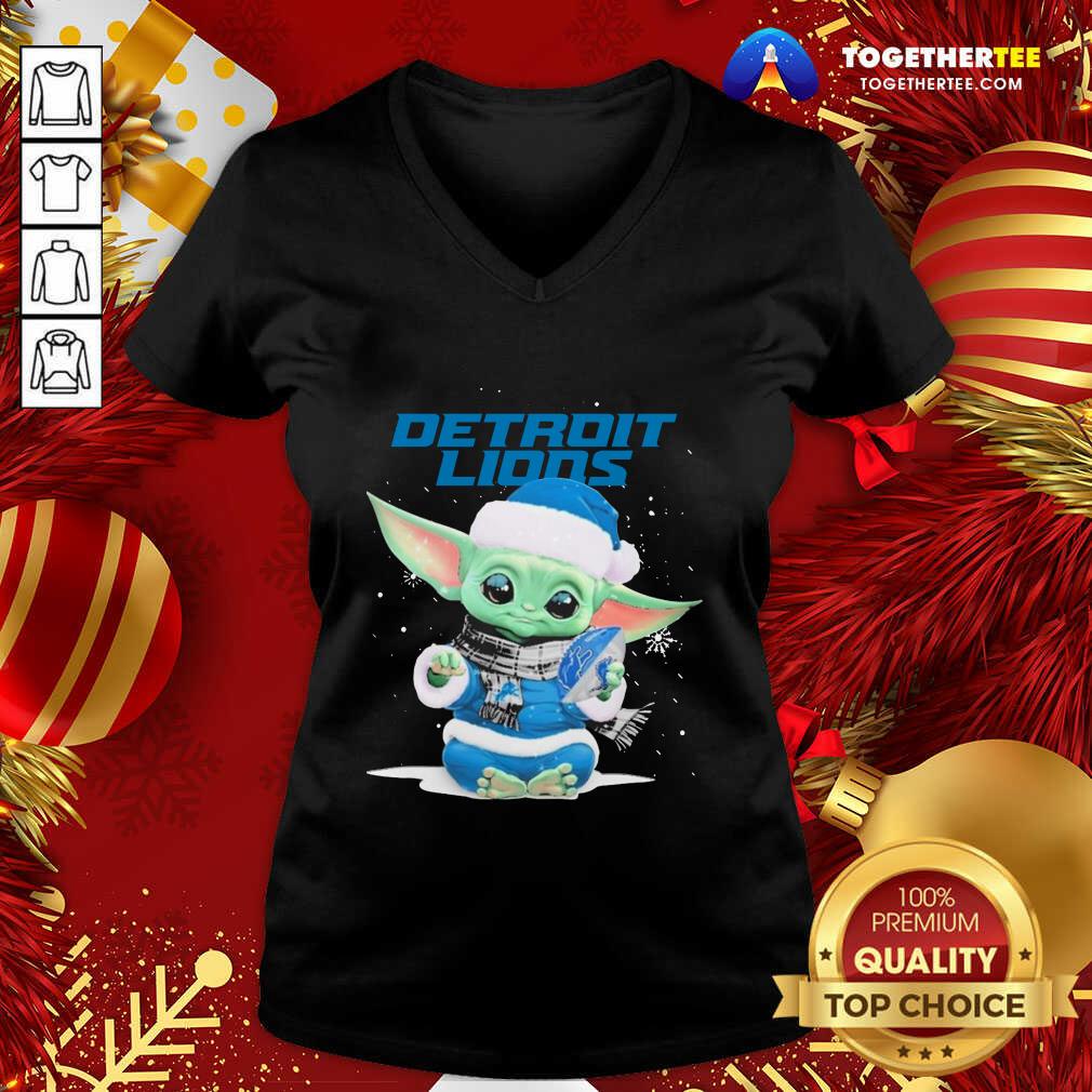 Cute Baby Yoda Play Rugby Detroit Lions Merry Christmas Shirt - Image 2