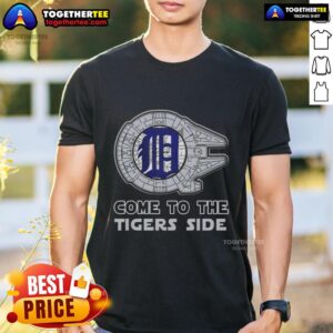 Happy Star Wars Come To The Detroit Tigers Side T-Shirt