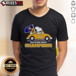 Awesome Snoopy And Woodstock Driving Car 2024-25 NBA Finals Champions Indiana Pacers T-Shirt