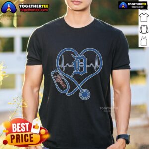 Official Detroit Tigers Caring Hearts Nurses T-Shirt