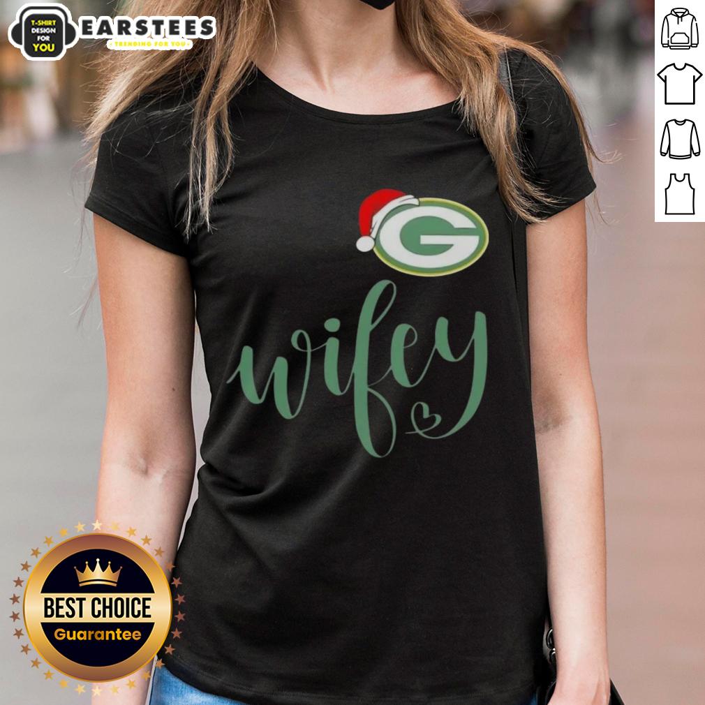 Happy Wifey Green Bay Packers Santa Hat Merry Christmas T-Shirt - Image 3