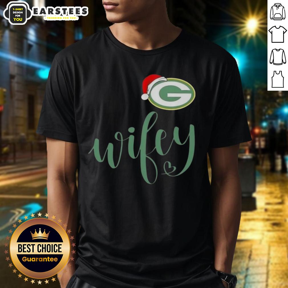 Happy Wifey Green Bay Packers Santa Hat Merry Christmas T-Shirt