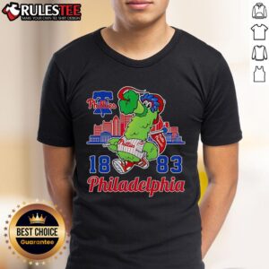 Awesome Phillie Phanatic Mascot 1883 Philadelphia Phillies Skyline T-Shirt