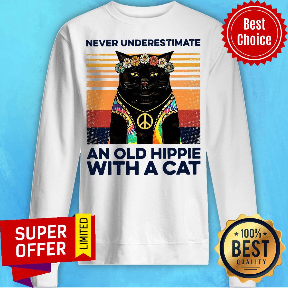 Never Underestimate An Old Hippie With A Cat Vintage Retro Shirt