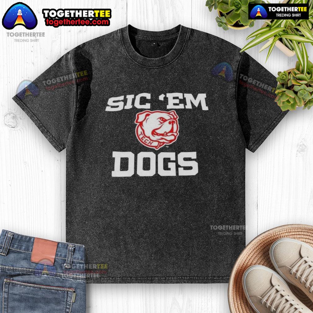 Hot SIC 'Em Dogs T-Shirt - Image 6