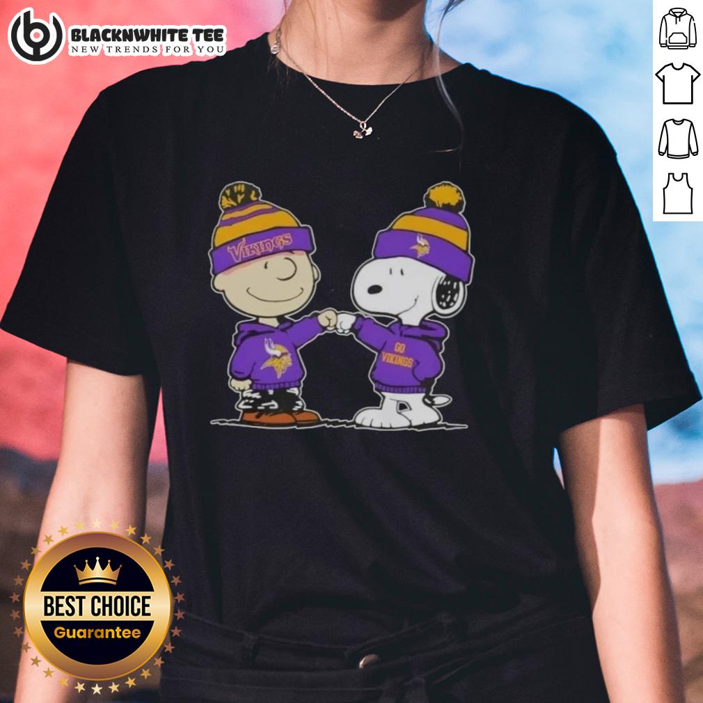 Nice Peanuts Charlie Brown Fist Bump Snoopy X Minnesota Vikings Football T-Shirt - Image 3