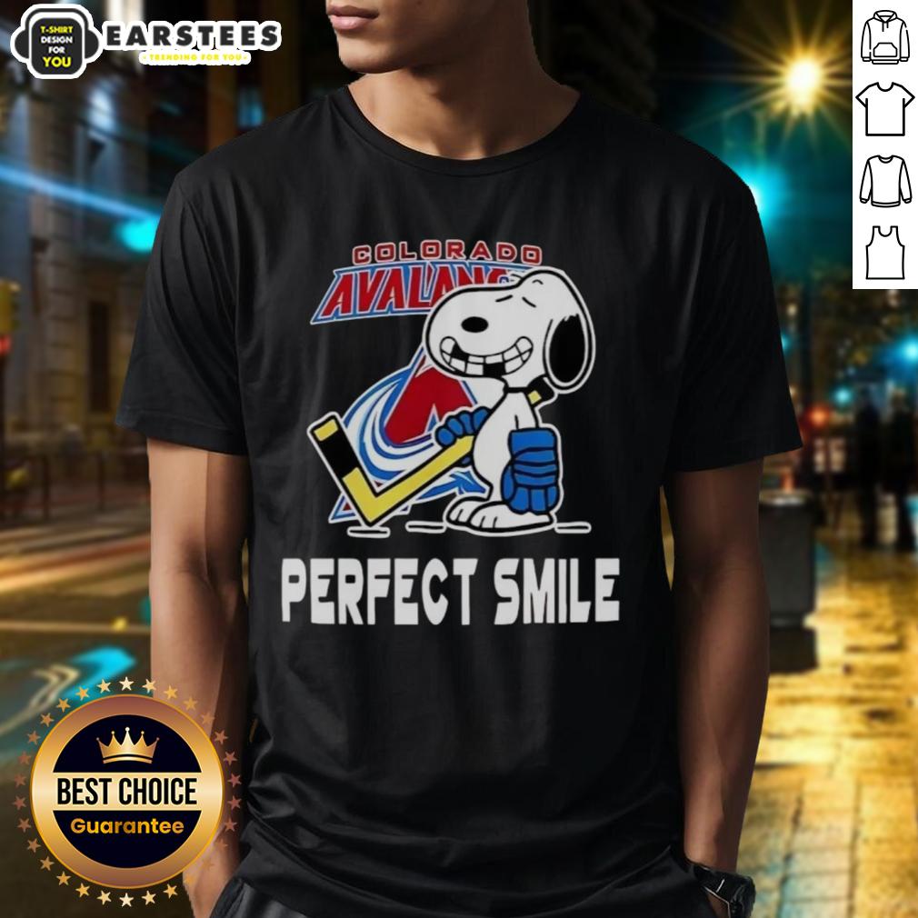 Good Colorado Avalanche Hockey Snoopy Perfect Smile T-Shirt