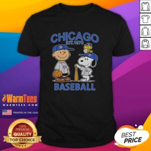 Cute Charlie Brown Snoopy And Woodstock With Chicago Cubs Baseball Jersey Est 1870 T-Shirt