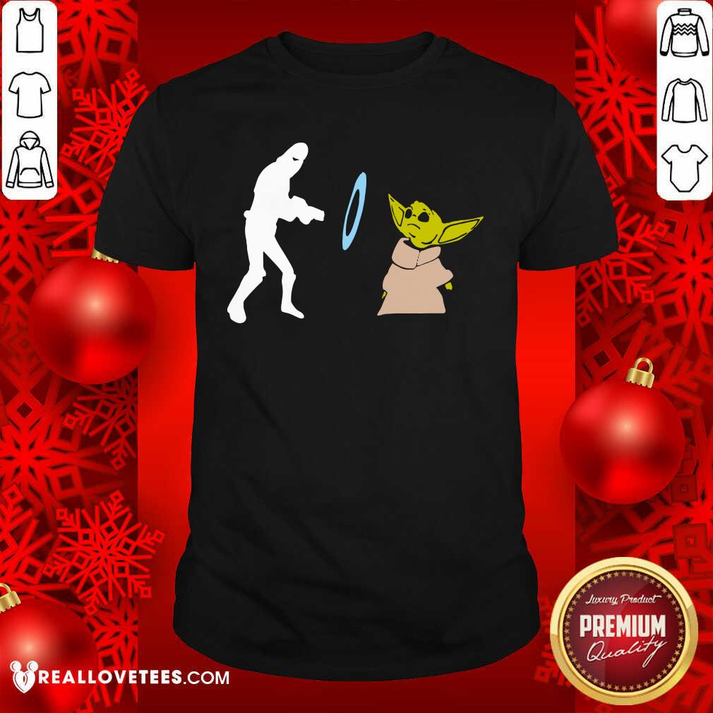 Love Star Wars Mandalorian Baby Yoda Grogu stunned Shirt