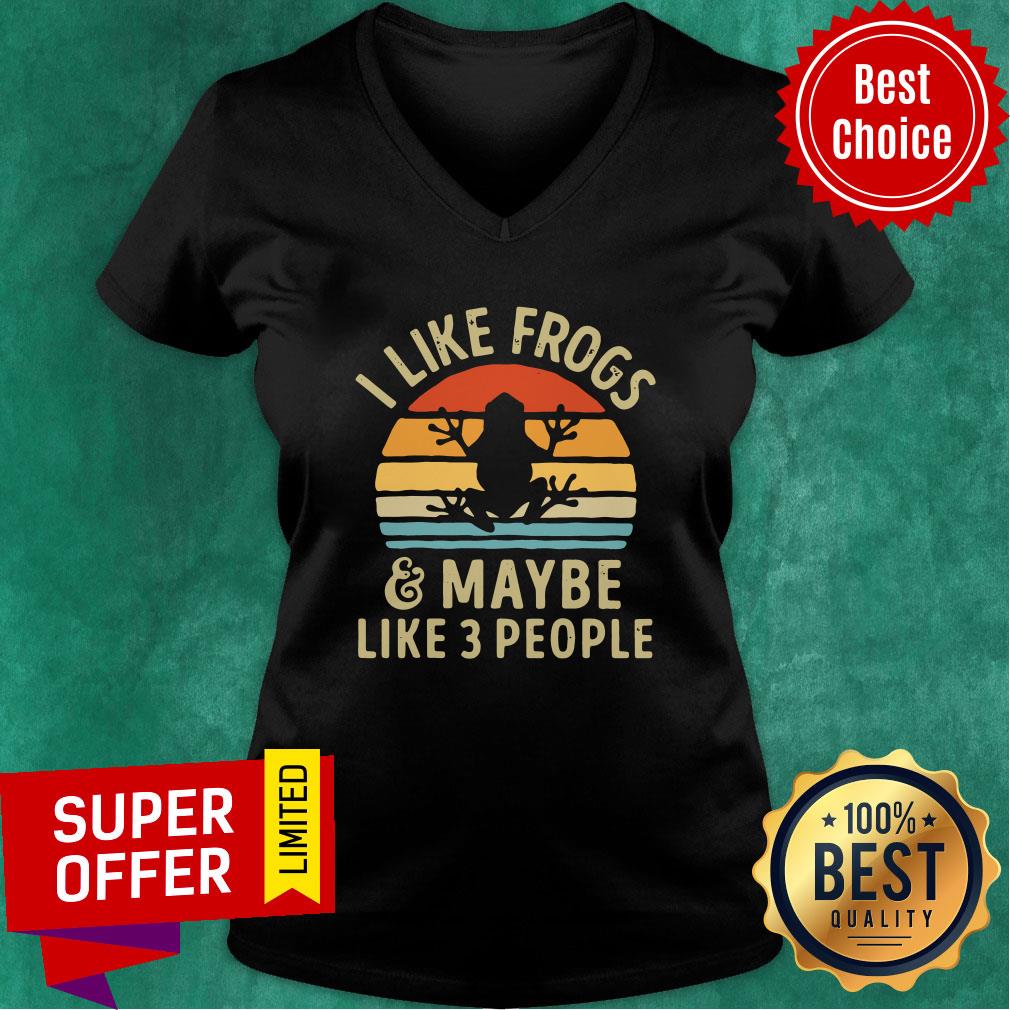 Premium I Like Frogs and Maybe 3 People Vintage Retro Shirt - Image 2