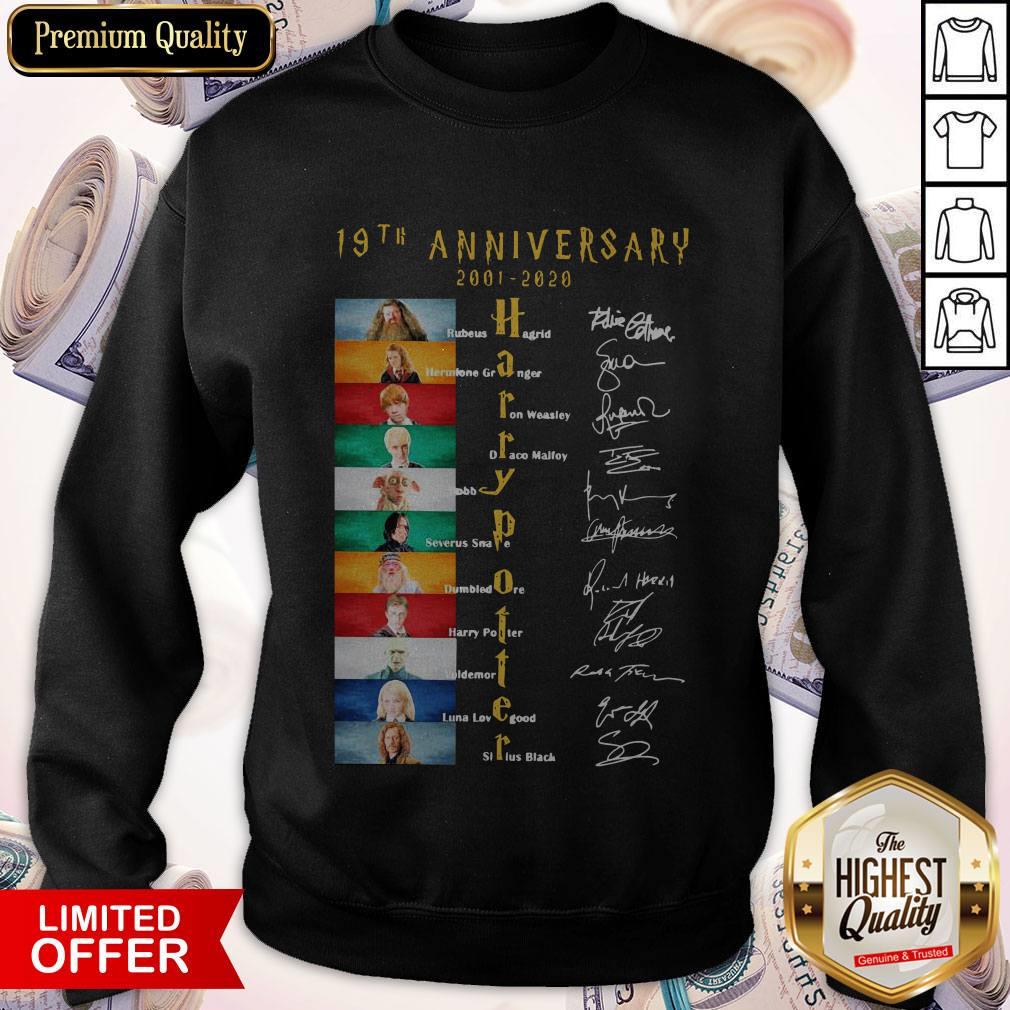 Official 19th Anniversary 2001 2020 Harrypotter Signatures Shirt - Image 4