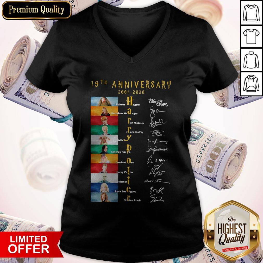 Official 19th Anniversary 2001 2020 Harrypotter Signatures Shirt - Image 2