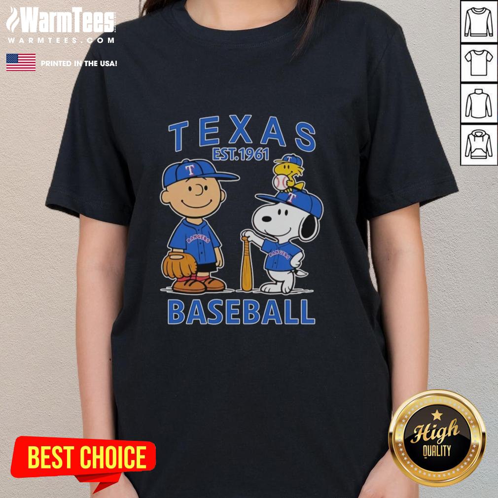 Nice Charlie Brown Snoopy And Woodstock With Texas Rangers Baseball Jersey Est 1961 T-Shirt - Image 3