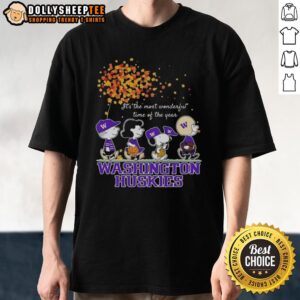 Nice Snoopy And Friends Washington Huskies It's The Most Wonderful Time Of The Year Autumn T-Shirt