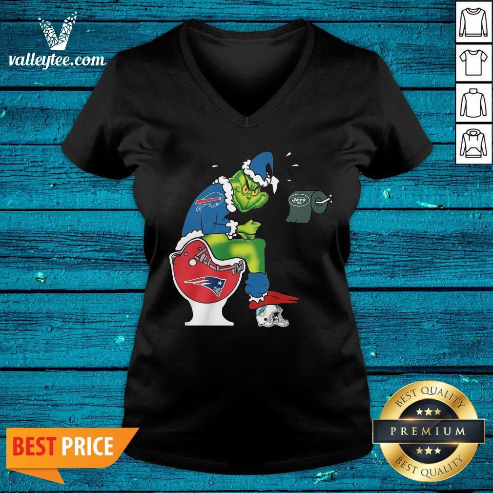 Cute The Grinch Buffalo Bills Shit On Toilet New England Patriots Christmas Shirt - Image 4