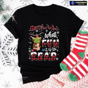 Oh What Fun It Is To Read Reindeer Reading Books for Christmas T-Shirt