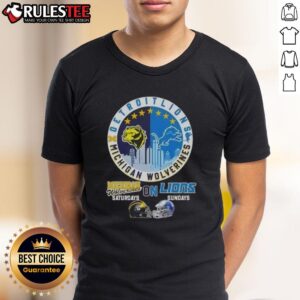 Awesome Michigan Wolverines Saturdays On Detroit Lions Sundays Helmets Skyline T-Shirt