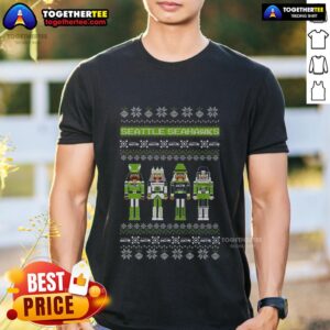 Nice Seattle Seahawks Holiday Nutcracker T-Shirt