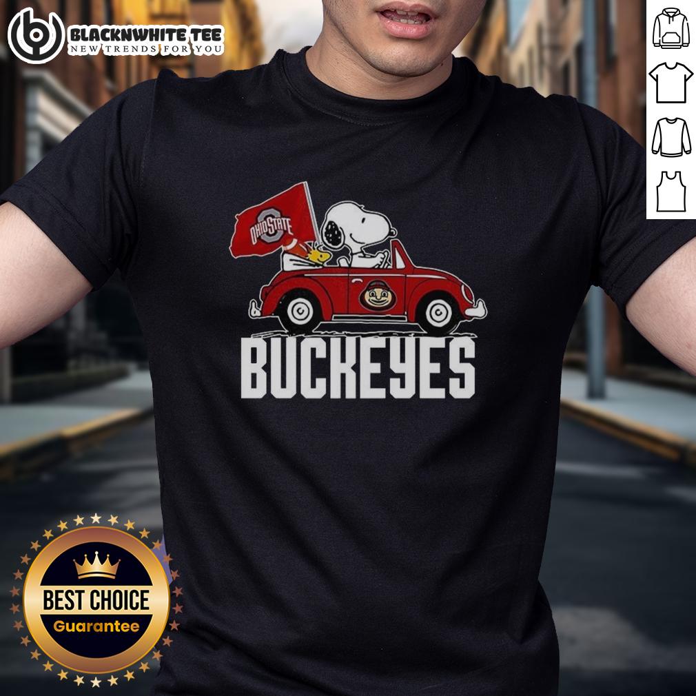 Awesome Snoopy And Woodstock Driving Car With Ohio State Buckeyes Flag T-Shirt