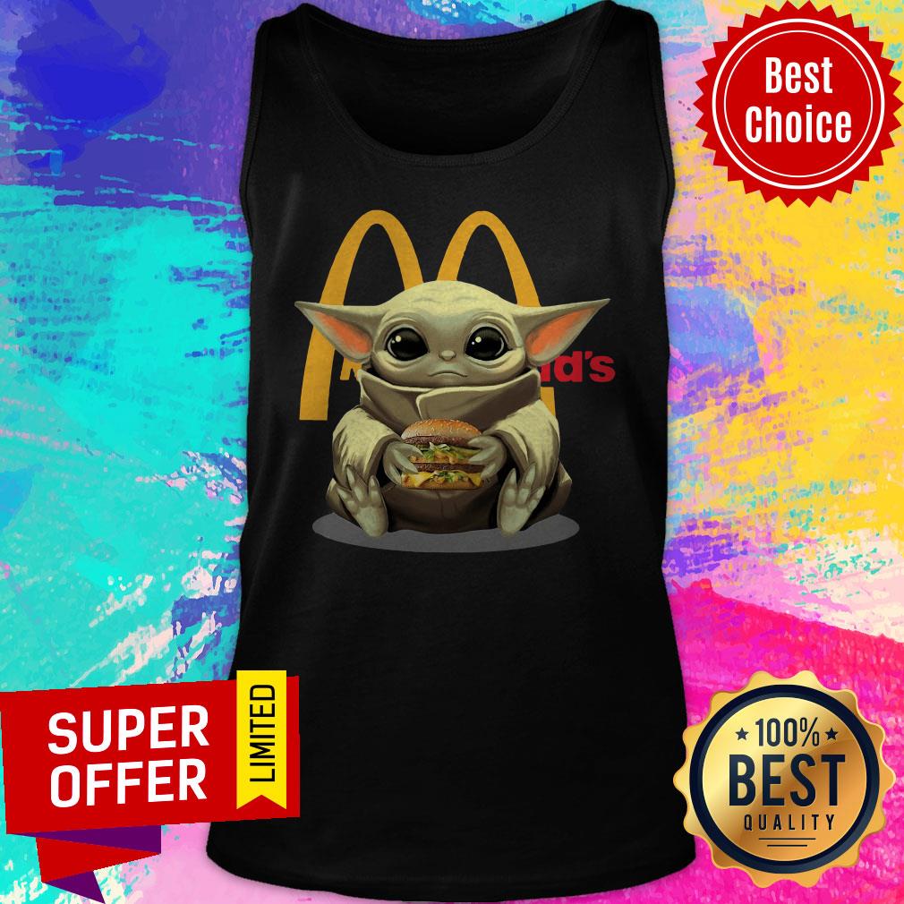 Funny Nice Baby Yoda Hug Hamburguesa McDonald’s Shirt - Image 5