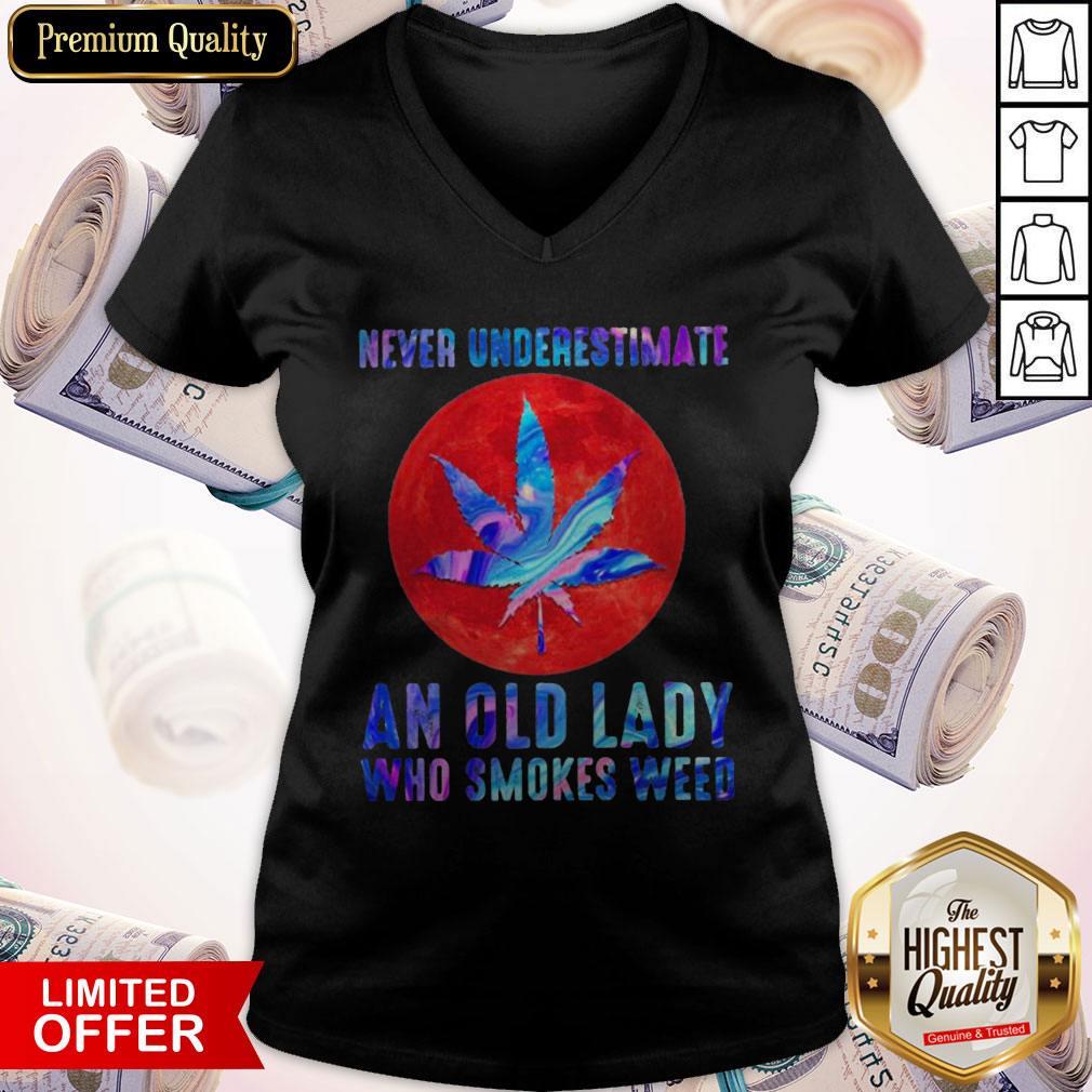 Never Underestimate An Old Lady Who Smokes Weed Blood Moon Shirt - Image 2