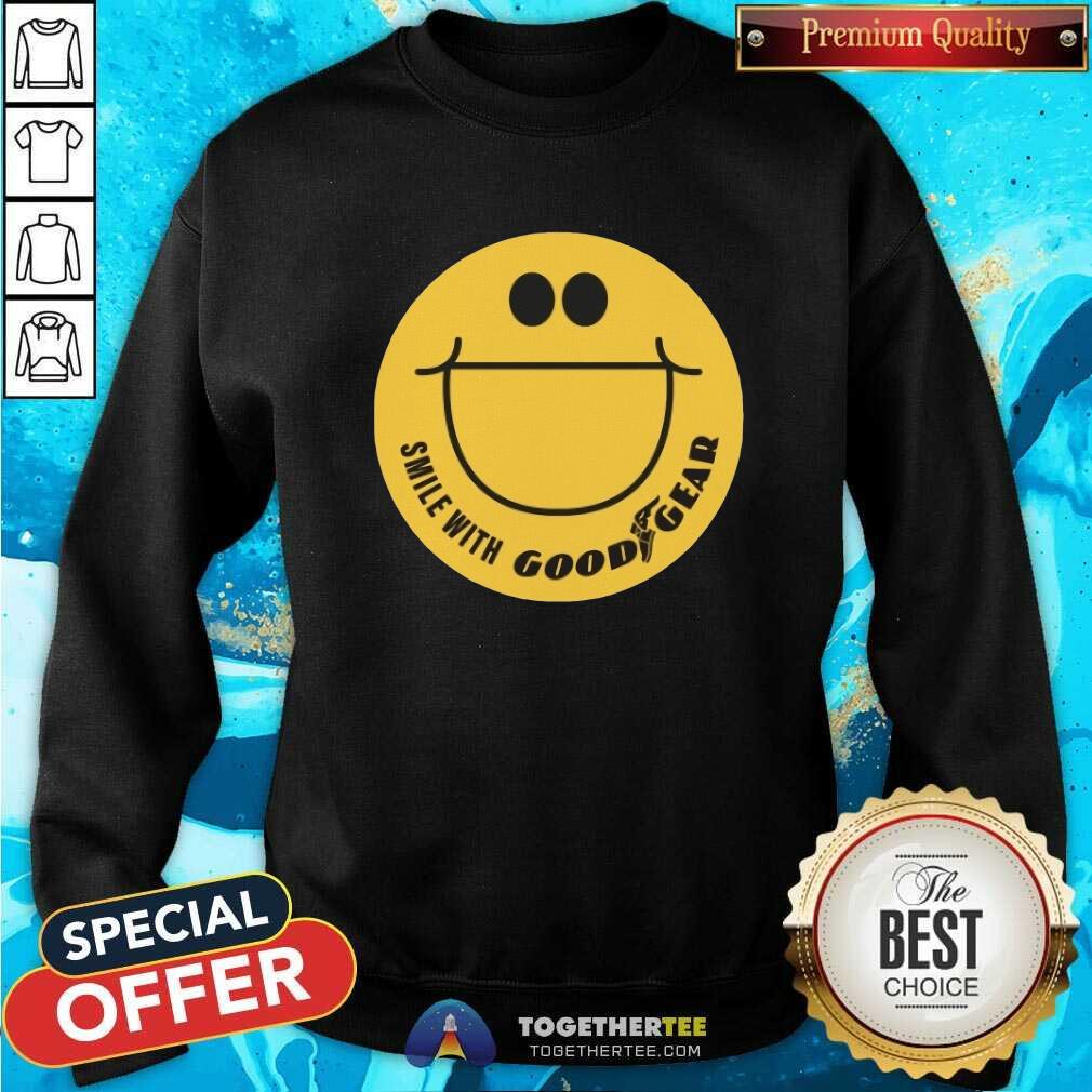 Great Smile With Good Gear T-Shirt - Image 5