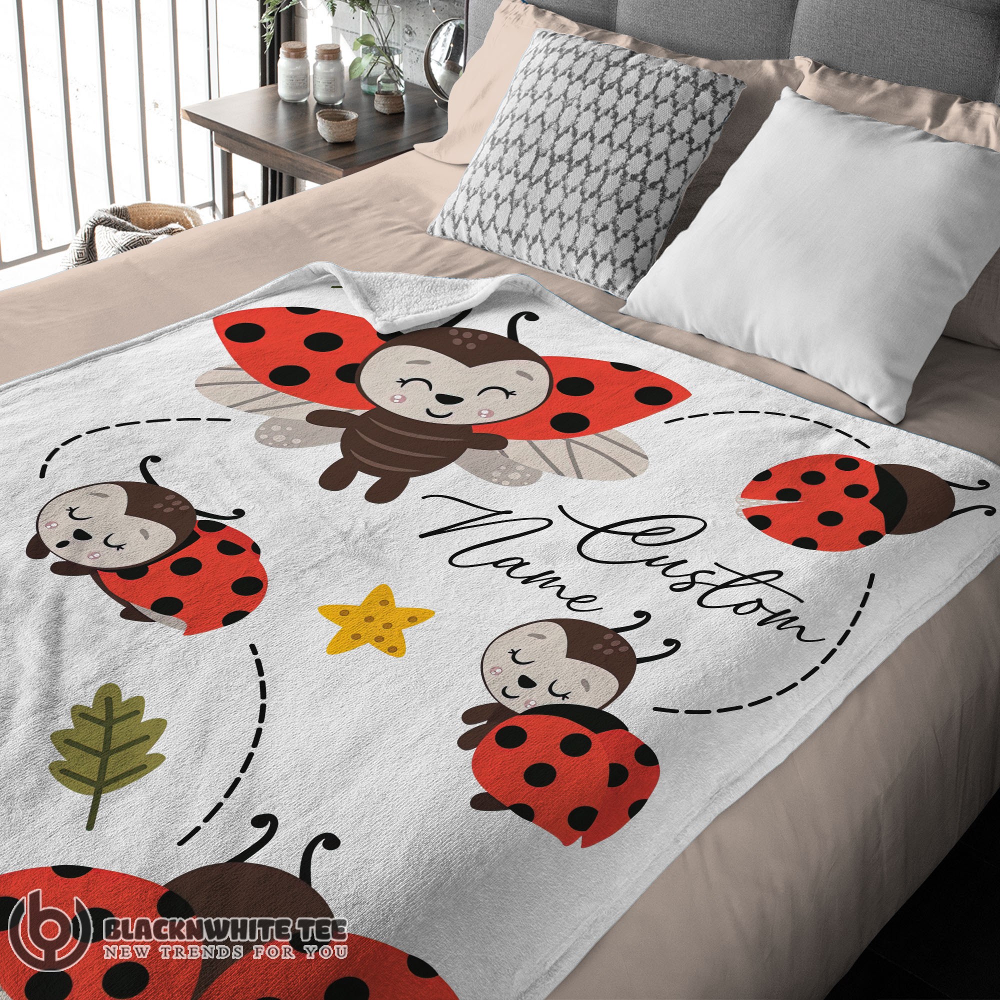 Top Hot Cute Ladybug Cartoon Blanket Fleece Customized Blanket - Image 3