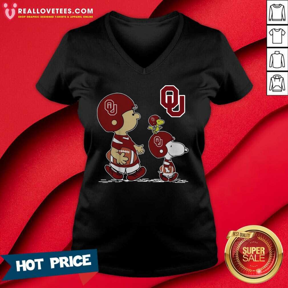 Nice The Peanuts Charlie Brown Snoopy Woodstock Oklahoma Sooners Football Shirt - Image 5
