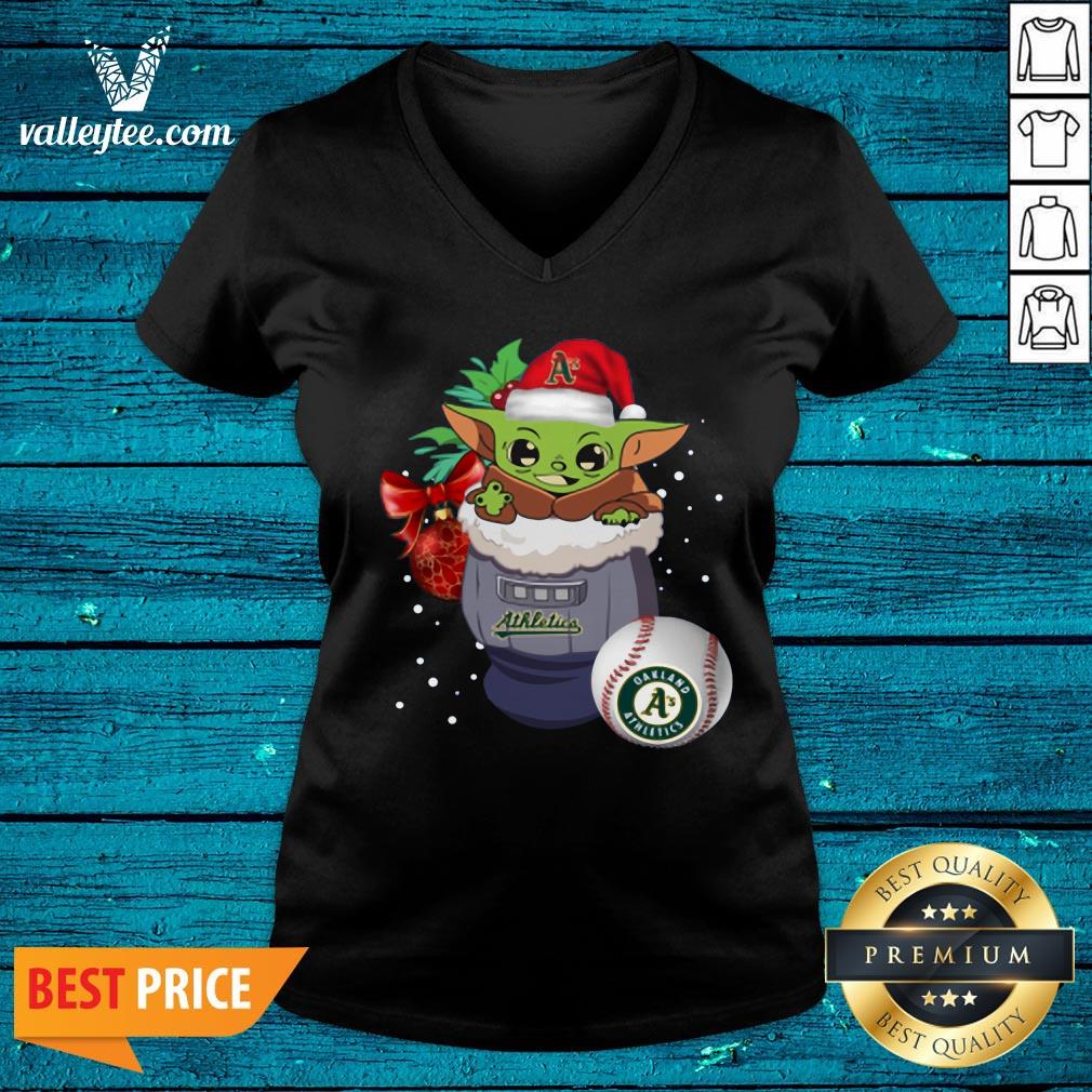 Nice Oakland Athletics Christmas Baby Yoda Star Wars Funny Happy MLB Shirt - Image 3