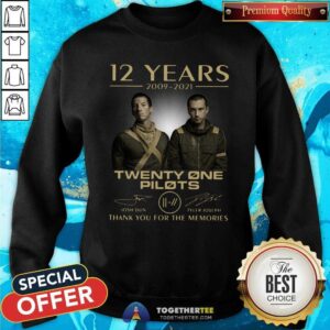 Alternative view of Cool 12 Years 2009 2021 Twenty One Pilots Signatures Shirt