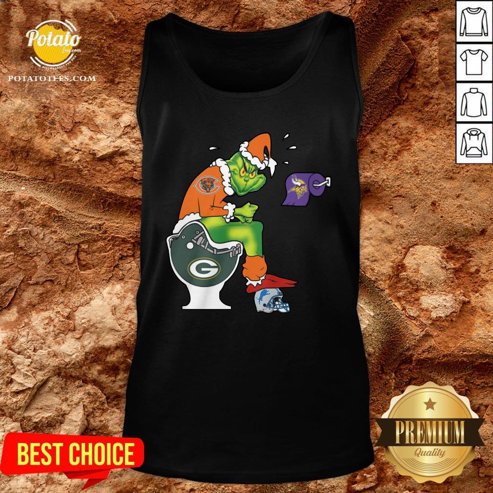Good The Grinch Chicago Bears Shit On Toilet Green Bay Packers And Other Teams Christmas Shirt - Image 3