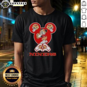 Good Mickey Hands Heart Love San Francisco 49ers Football T-Shirt