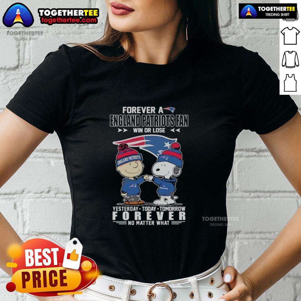 Awesome Charlie Brown Fist Bump Snoopy Forever A New England Patriots Fan Win Or Lose No Matter What T-Shirt - Image 3