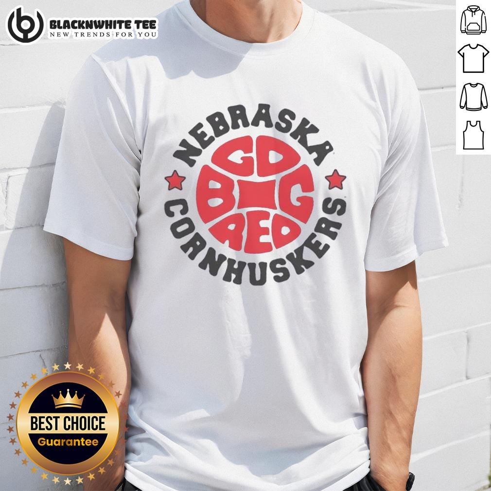 Good Nebraska Huskers Big Red Basketball 1970s Logo T-Shirt