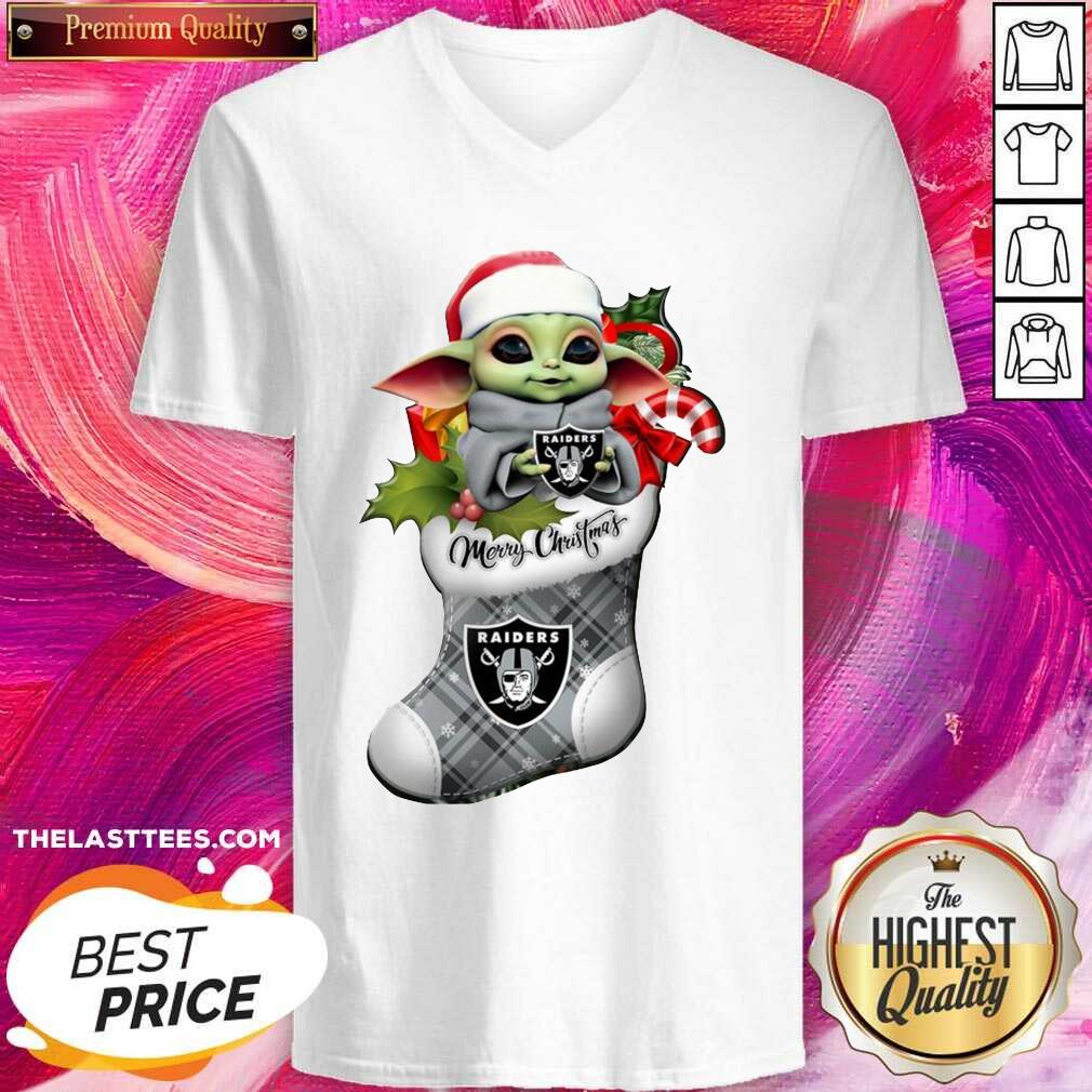 Great Baby Yoda Hug Las Vegas Raiders Ornament Merry Christmas 2020 Shirt - Image 5