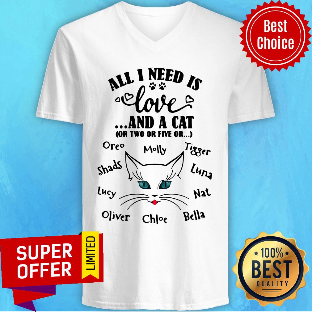 All I Need Is Love And A Cat Or Two Or Five Or Oreo Molly Tigger Shirt - Image 3