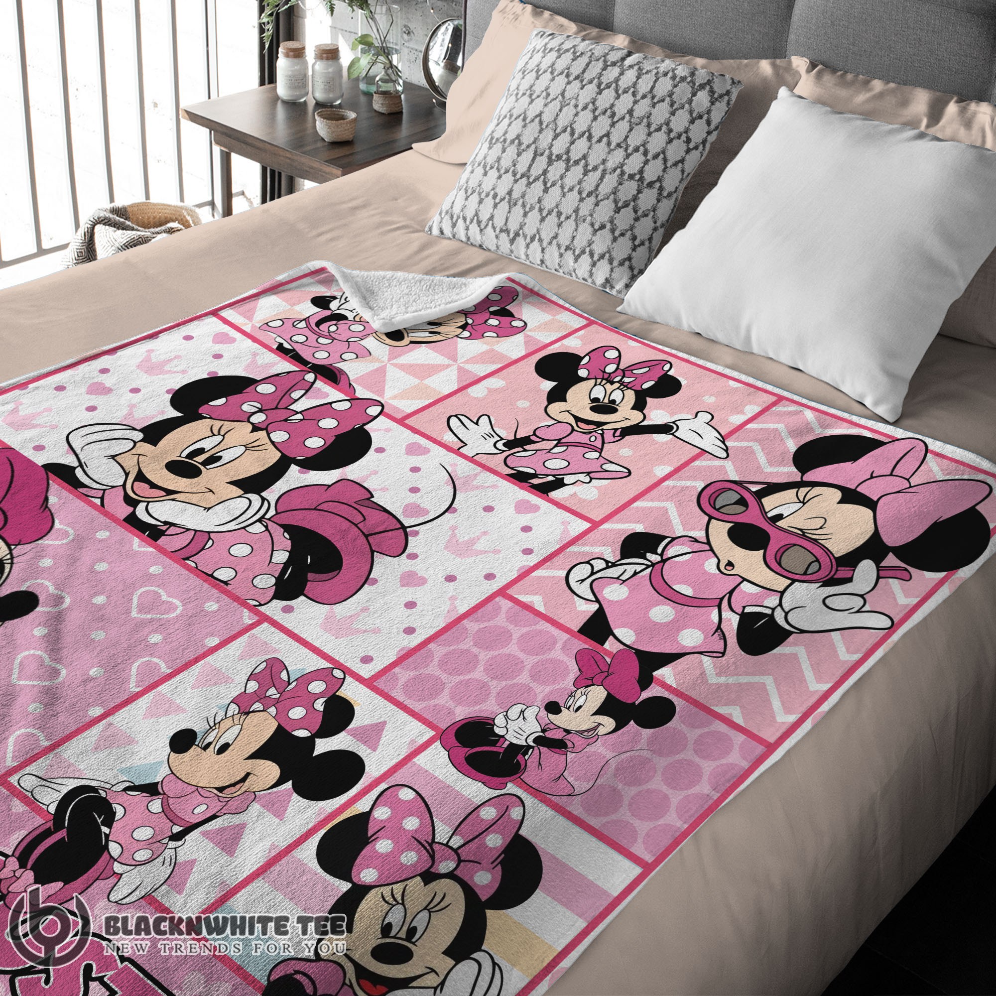 Cute Perfect Disney Minnie Mouse And Friends Minnie Mouse Moods Blanket Customize Blanket - Image 2