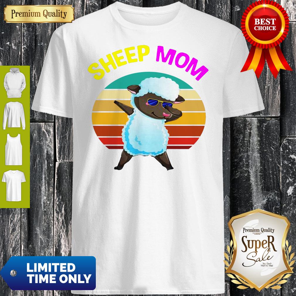 Vitntage Dabbing Sheep Mom Mama Mothers Day Shirt