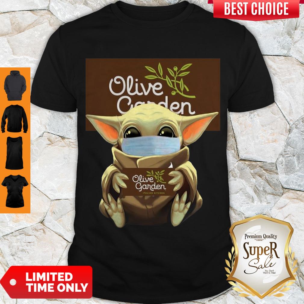 Perfect Baby Yoda Face Mask Hug Olive Garden Shirt