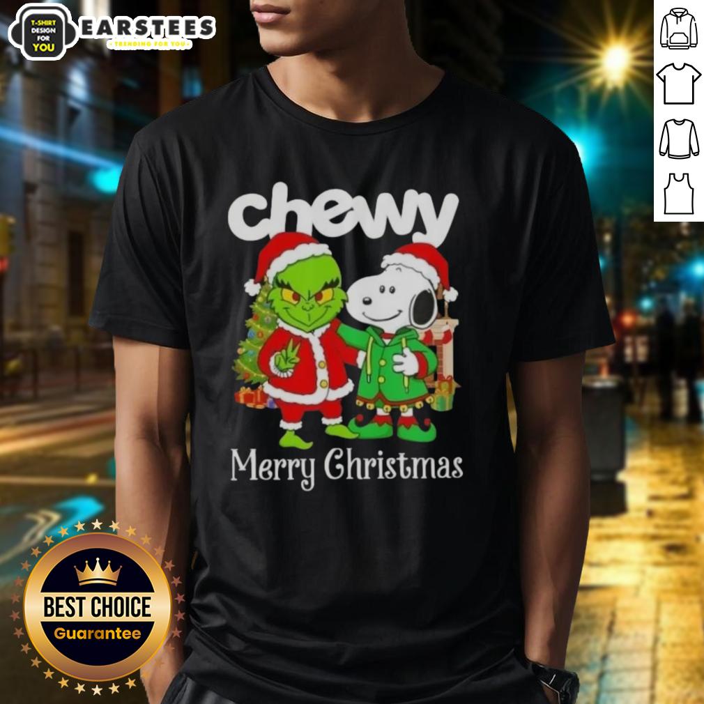 Awesome Chewy X Grinch And Snoopy Merry Christmas T-Shirt
