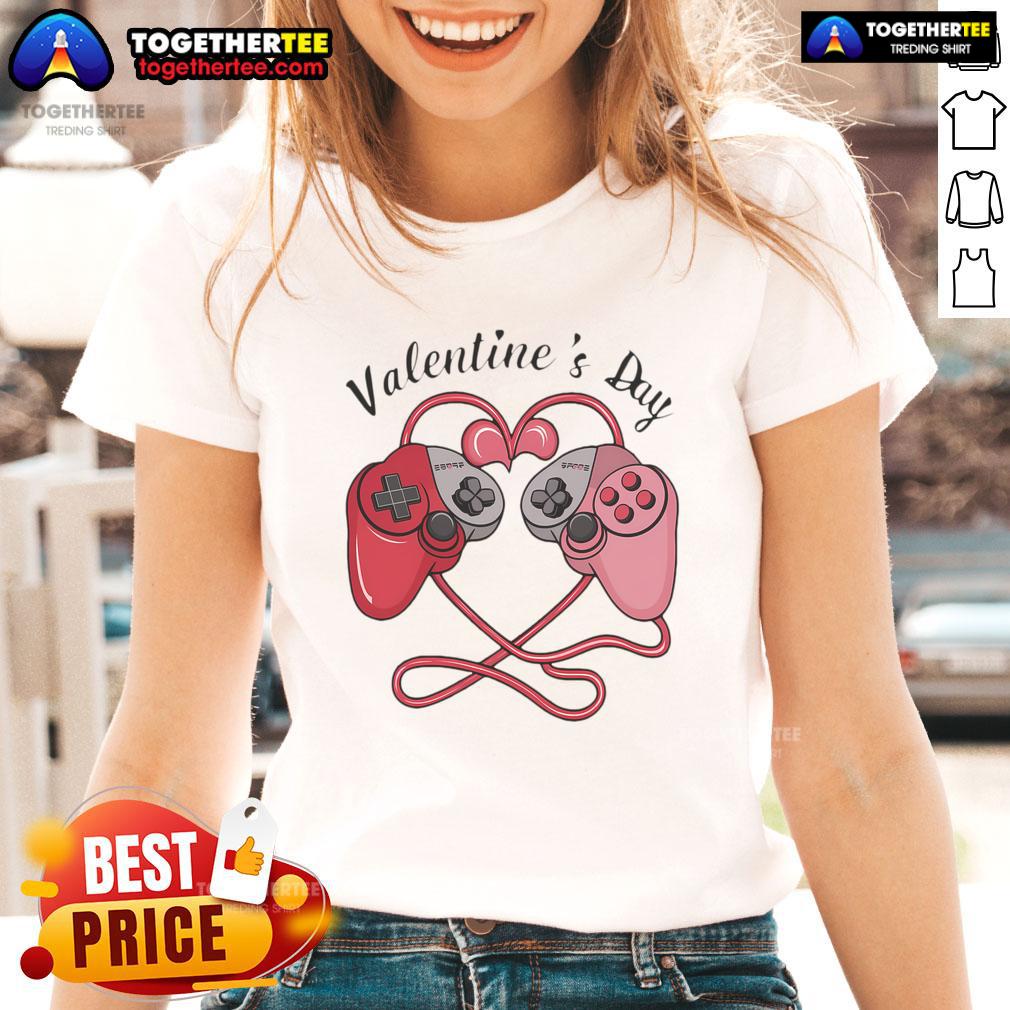 Nice Video Gamer Valentines Day With Controllers Heart Great T-Shirt - Image 3