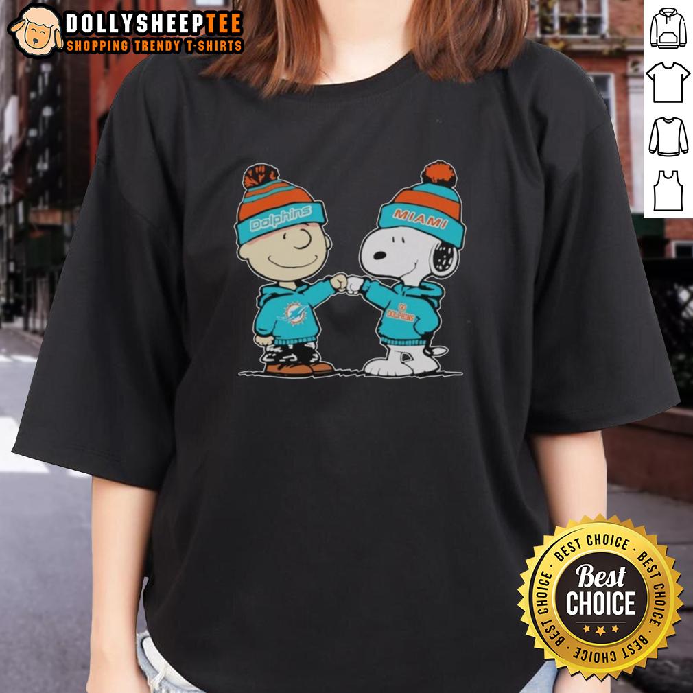Awesome Miami Dolphins Snoopy And Charlie Brown Best Friends T-Shirt