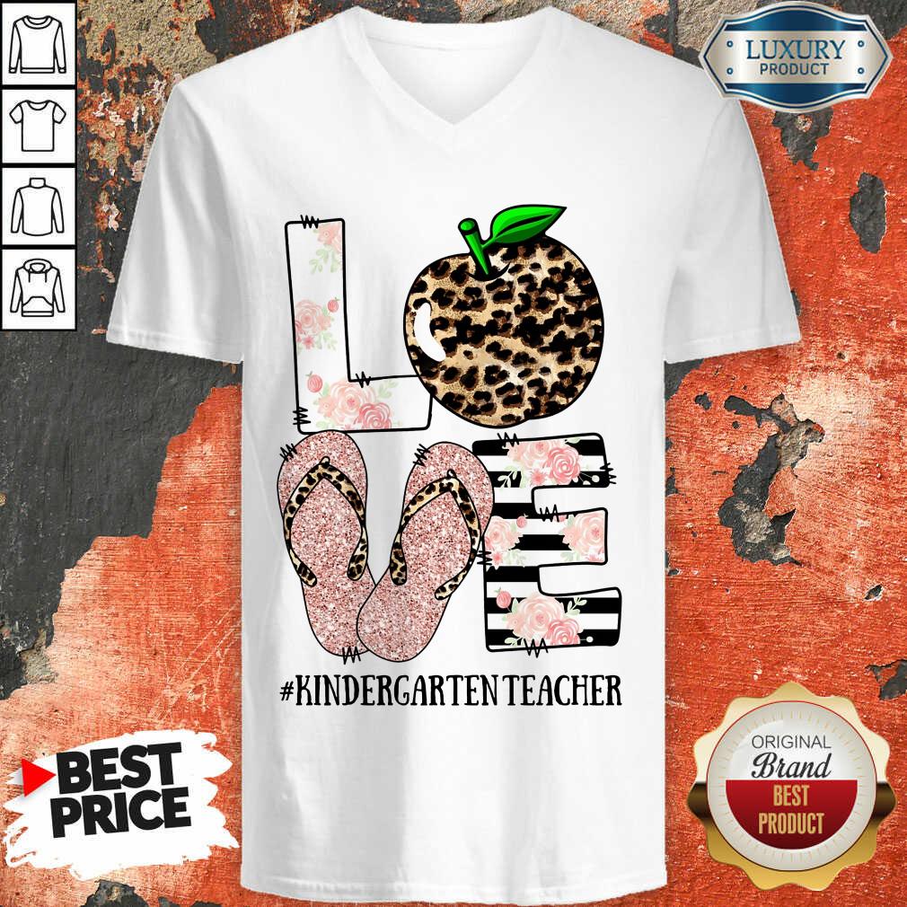 Love Apple Kindergarten Teacher Shirt - Image 2